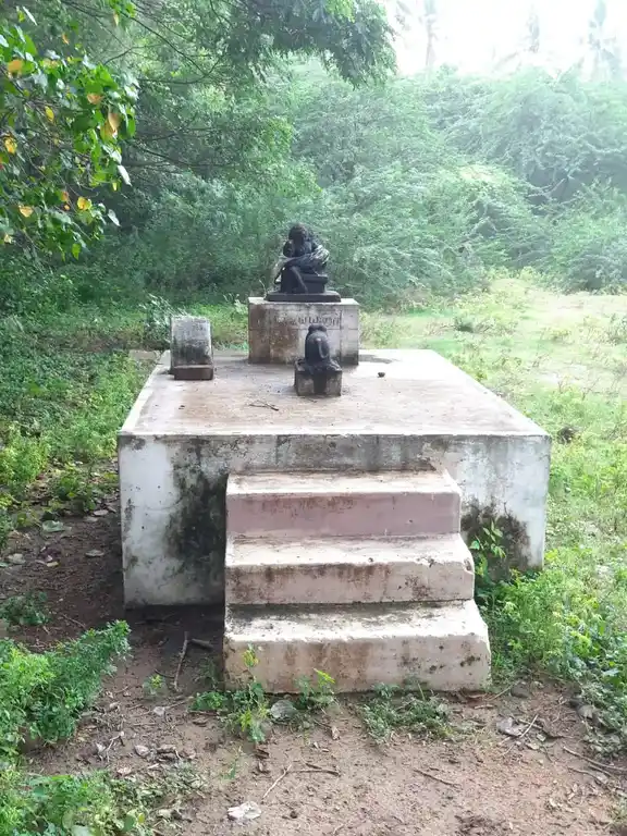 Arulmigu Eswaravaliyamman Temple, Enjoor - 621005 Arulmigu Eswaravaliyamman Temple, Enjoor - 621005, Thiruchirappalli - Ancient Temple Architecture and History Image 7