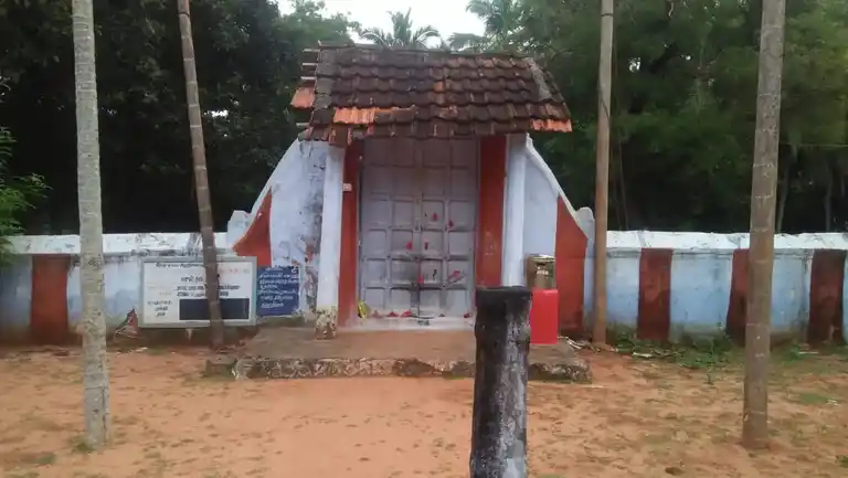 Arulmigu Eswari Bathrakaliamman Temple, Esanthangu, Neendakarai B - 629502 அருள்மிகு ஈஸ்வரி பத்திரகாளியம்மன் திருக்கோயில், Esanthangu, Neendakarai B - 629502, Kanyakumari - Ancient Temple Architecture and History Image 2