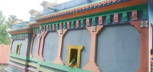 Arulmigu Ettiamman Temple, Ettiamman Templearea, Vazhithalam - 601204 அருள்மிகு ஏட்டியம்மன் திருக்கோயில், Ettiamman Templearea, வழுதலம்பேடு - 601204, Tiruvallur - Ancient Temple Architecture and History Image 2