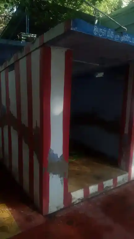 Arulmigu Ettusastha Temple, Cheranmahadevi - 627414 அருள்மிகு எட்டு சாஸ்தா திருக்கோயில், சேரன்மகாதேவி - 627414, Tirunelveli - Ancient Temple Architecture and History Image 2