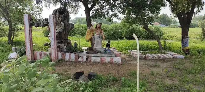 Arulmigu Ewari Karuppasamy Temple, Meenakshipuram - 628720 அருள்மிகு ஈஸ்வரி கருப்பசாமி திருக்கோயில், Meenakshipuram - 628720, Thoothukudi - Ancient Temple Architecture and History Image 4