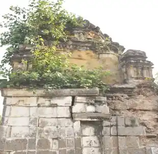 Arulmigu Gajendira Varadaraja Perumal Temple, Vazhapanthal - 632318 அருள்மிகு கஜேந்திர வரதராஜப் பெருமாள் திருக்கோயில், வாழைப்பந்தல், கலவை வட்டம் - 632318, Ranipet - Ancient Temple Architecture and History Image 3