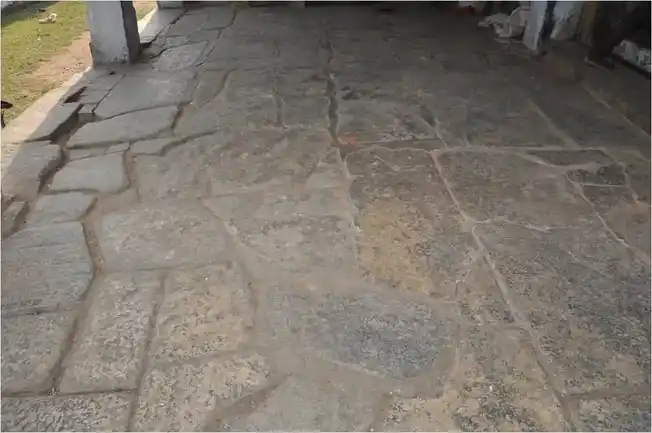 Arulmigu Gajendira Varadaraja Perumal Temple, Vazhapanthal - 632318 அருள்மிகு கஜேந்திர வரதராஜப் பெருமாள் திருக்கோயில், வாழைப்பந்தல், கலவை வட்டம் - 632318, Ranipet - Ancient Temple Architecture and History Image 7