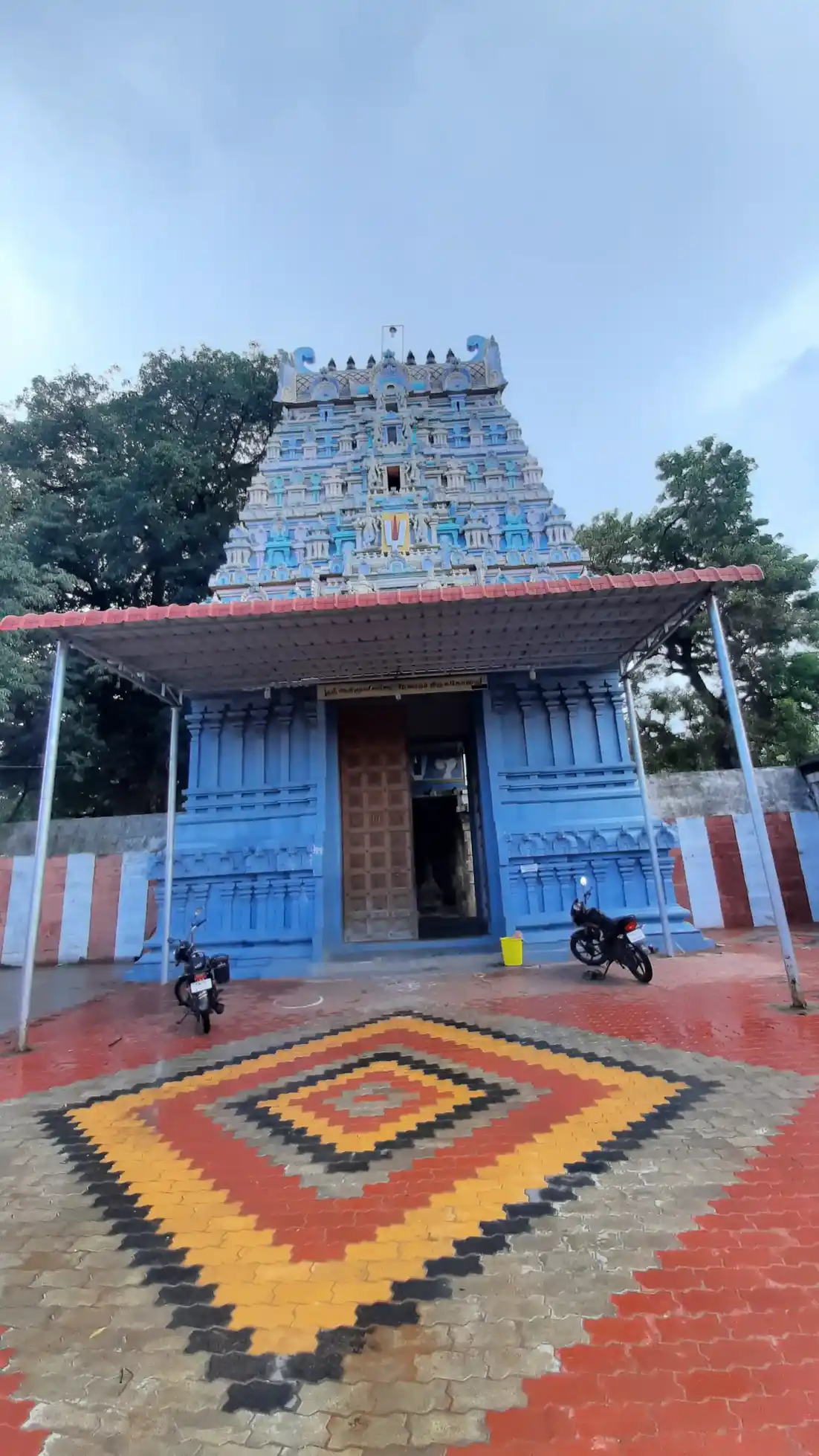 Arulmigu Gajendravarathar Temple, Athalanallu - 627426