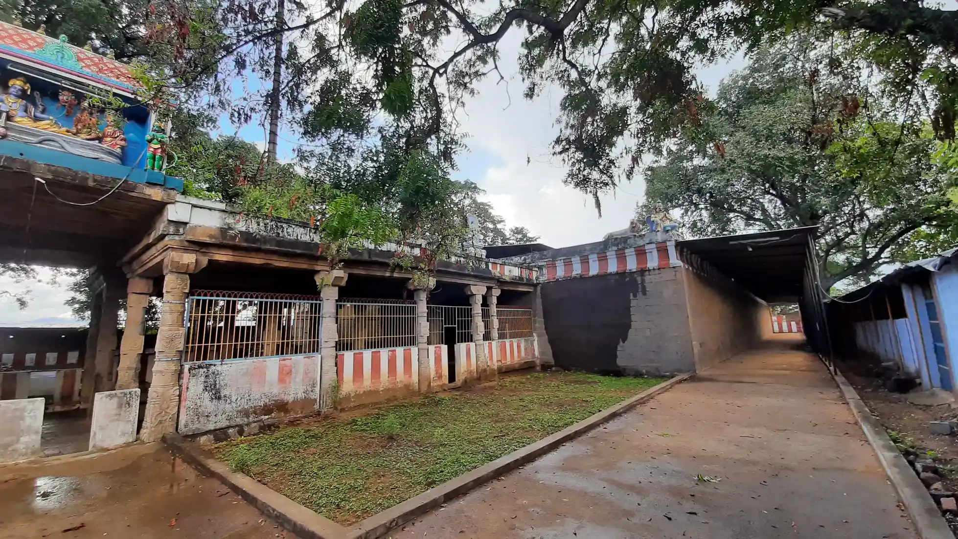 Arulmigu Gajendravarathar Temple, Athalanallu - 627426 அருள்மிகு கஜேந்திரவரதர் திருக்கோயில், Athalanallu - 627426, Tirunelveli - Ancient Temple Architecture and History Image 4