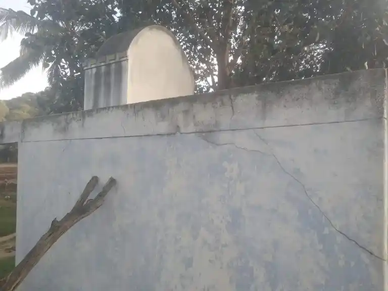 Arulmigu Gangadevar Temple, Chikkapuvathi - 635122 அருள்மிகு கங்கா தேவர் திருக்கோயில், சிக்கபூவத்தி - 635122, Krishnagiri - Ancient Temple Architecture and History Image 4