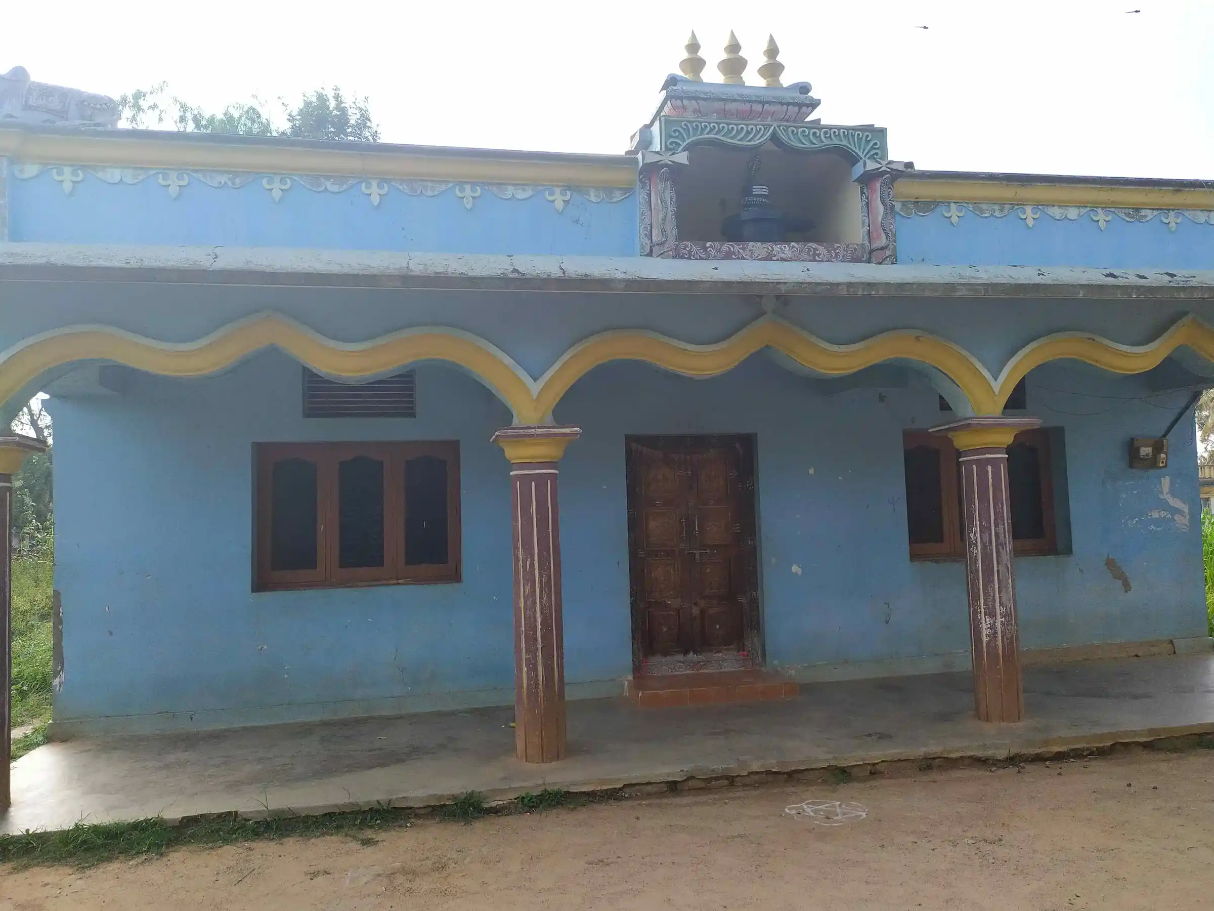 Arulmigu Gangadevar Temple, Muthnahalli - 635107 அருள்மிகு கங்காதேவர் திருக்கோயில், Muthnahalli - 635107, Krishnagiri - Ancient Temple Architecture and History Image 2