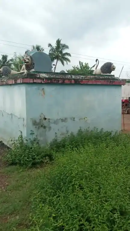 Arulmigu Gangaiamman Muniappan Pillaiyar Temple, Vakkialapattu - 606707 அருள்மிகு கங்காதரன், முனியப்பன் பிள்ளையார் திருக்கோயில், Vakkialapattu - 606707, Tiruvannamalai - Ancient Temple Architecture and History Image 4