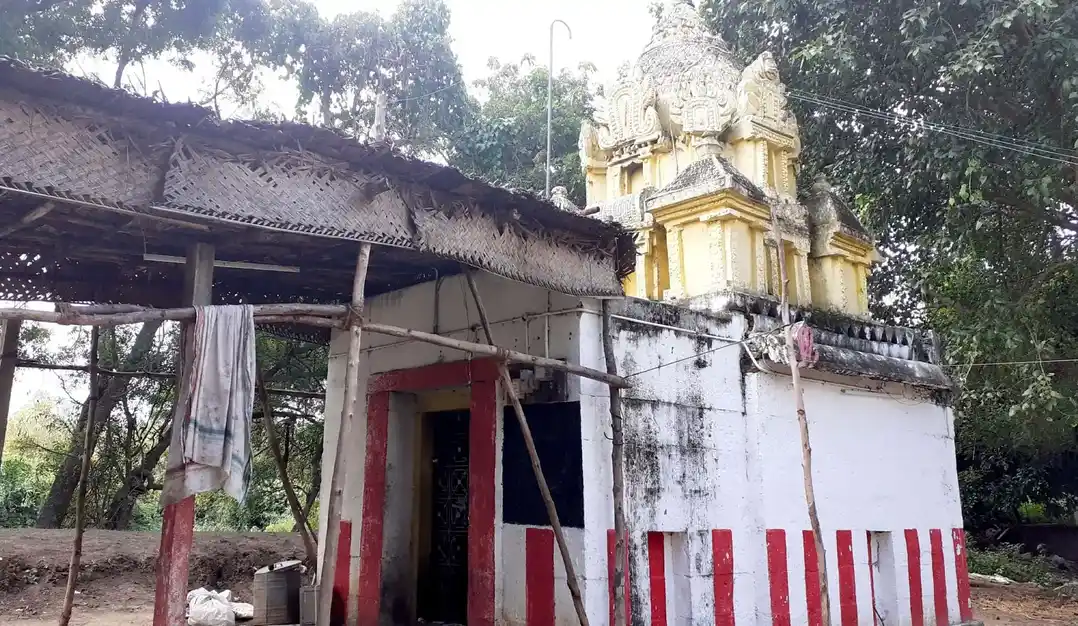 Arulmigu Gangaikondeeswarar And Varatharaja Perumal Temple, Villivalam - 631605 அருள்மிகு வரதராஜசுவாமி, ஆஞ்சநேய சுவாமி, பிடாரி கெங்கை கொண்டீஸ்வரர் திருக்கோயில், வில்லிவலம் - 631605, Kancheepuram - Ancient Temple Architecture and History Image 2