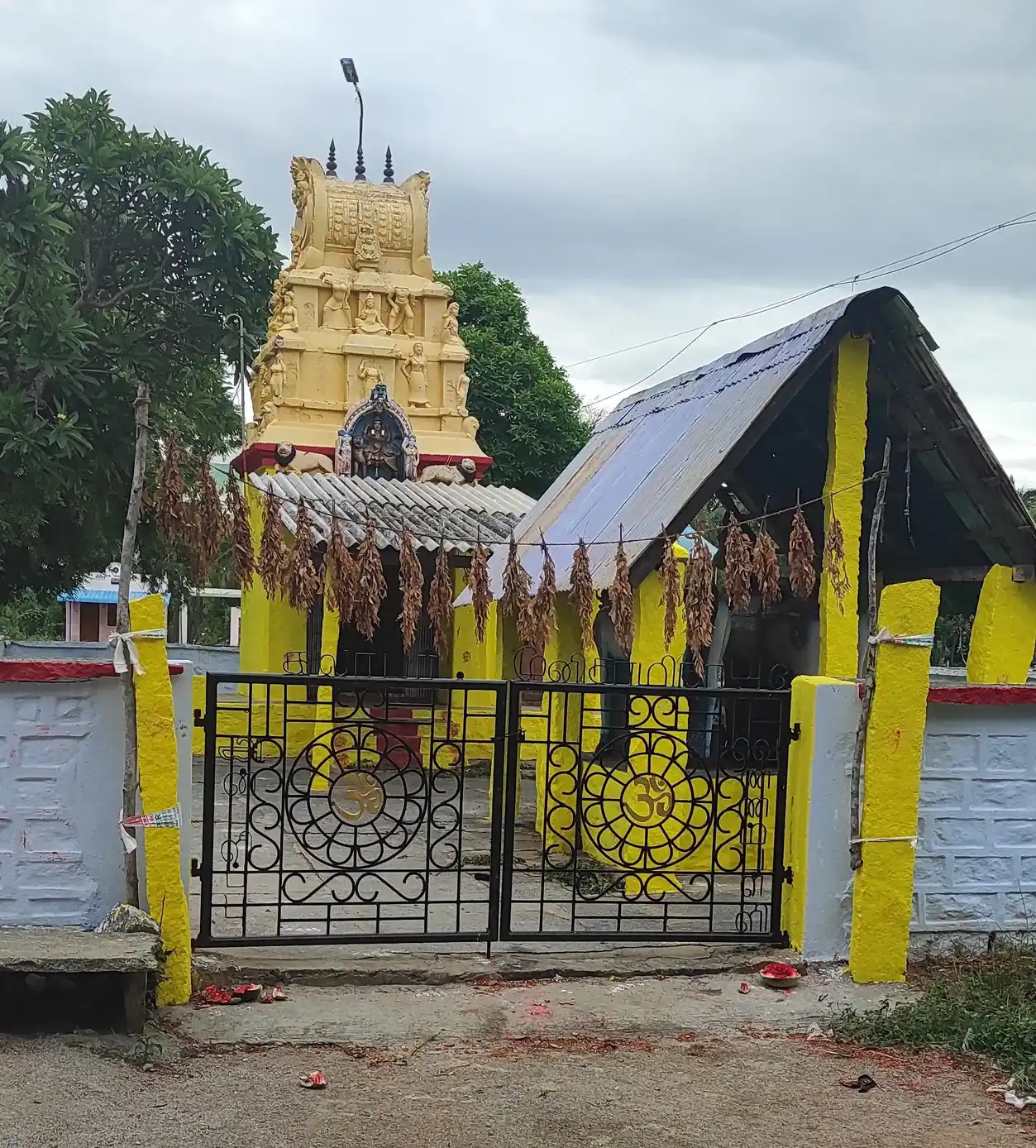 Arulmigu Gangamman Temple, Balepalli - 635120 அருள்மிகு கங்கம்மன் திருக்கோயில், பாலேப்பள்ளி - 635120, Krishnagiri - Ancient Temple Architecture and History Image 2