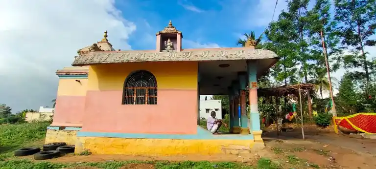 Arulmigu Gangamman Temple, Kudisadanapalli - 635105 அருள்மிகு கங்கம்மன் திருக்கோயில், Kudisadanapalli - 635105, Krishnagiri - Ancient Temple Architecture and History Image 2