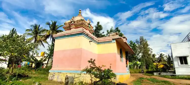 Arulmigu Gangamman Temple, Kudisadanapalli - 635105 அருள்மிகு கங்கம்மன் திருக்கோயில், Kudisadanapalli - 635105, Krishnagiri - Ancient Temple Architecture and History Image 4