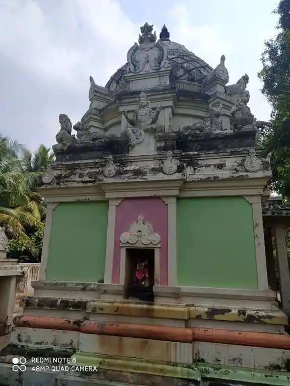 Arulmigu Gangaparameswari Temple, Umaiyalpathi - 609109 Temple