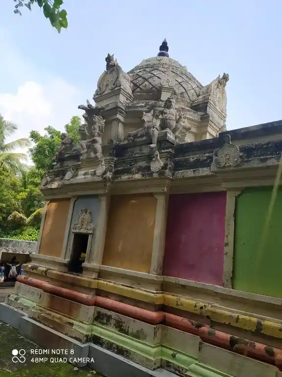 Arulmigu Gangaparameswari Temple, Umaiyalpathi - 609109 அருள்மிகு கங்காபரமேஸ்வரி திருக்கோயில், Sirkazhi - 609109, Mayiladuthurai - Ancient Temple Architecture and History Image 2