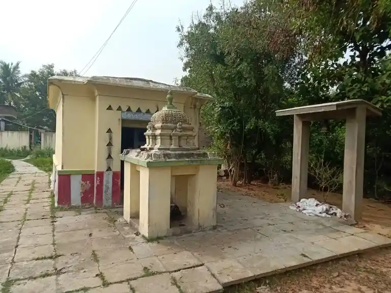 Arulmigu Gangatheshwarar Temple, Thenampakkam - 631502 அருள்மிகு கெங்காதீஸ்வரர் திருக்கோயில், Thenampakkam - 631502, Kancheepuram - Ancient Temple Architecture and History Image 4