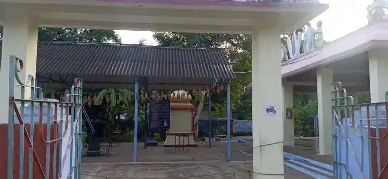 Arulmigu Genesher Anjaneyar Varatharajer Temple, Chennapark, Mettur Dam - 636401 அருள்மிகு கணேசர், ஆஞ்சநேயர், வரதராஜப்பெருமாள் திருக்கோயில், சென்னபர்க், மேட்டூர் அணை - 636401, Salem - Ancient Temple Architecture and History Image 3