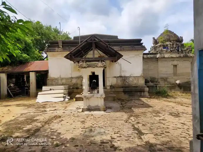 Arulmigu Gnanapurieswarar Temple, Sirakizhanda Nallur - 608302 அருள்மிகு ஞானபுரீஸ்வரர் திருக்கோயில், சிறகிழந்தநல்லூர் - 608302, Cuddalore - Ancient Temple Architecture and History Image 6