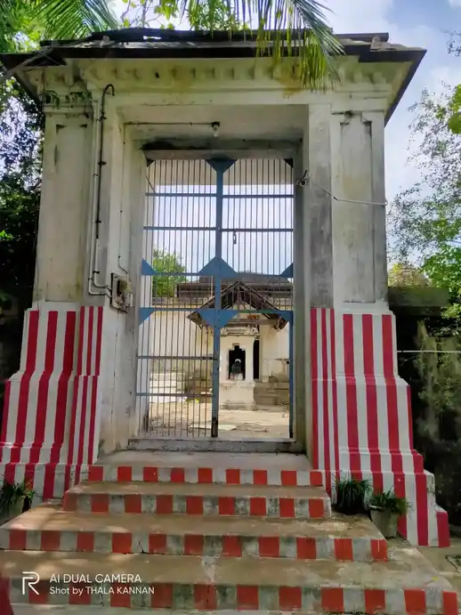 Arulmigu Gnanapurieswarar Temple, Sirakizhanda Nallur - 608302 அருள்மிகு ஞானபுரீஸ்வரர் திருக்கோயில், சிறகிழந்தநல்லூர் - 608302, Cuddalore - Ancient Temple Architecture and History Image 8