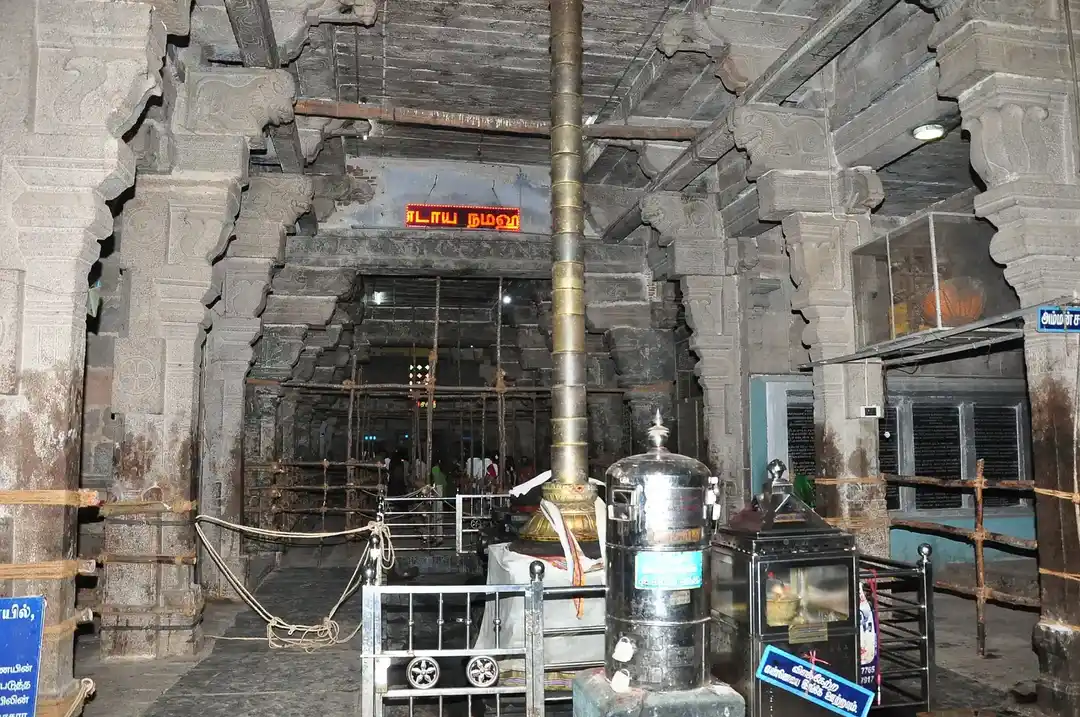 Arulmigu Gneeliwaneswarar Temple, Thiruppanjeeli, Thiruppanjeeli - 621005 அருள்மிகு ஞீலிவனேஸ்வரர் திருக்கோயில், திருப்பைஞ்ஞீலி, Thiruppanjeeli - 621005, Thiruchirappalli - Ancient Temple Architecture and History Image 6