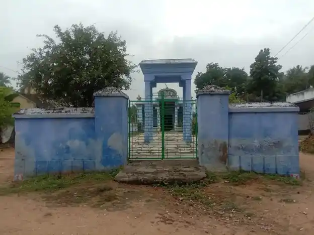 Arulmigu Gopalakrishna Perumal Temple, Srirangam, Kodiyalam - 621005 அருள்மிகு கோபாலகிருஷ்ண பெருமாள் திருக்கோயில், Srirangam, Kodiyalam - 621005, Thiruchirappalli - Ancient Temple Architecture and History Image 5