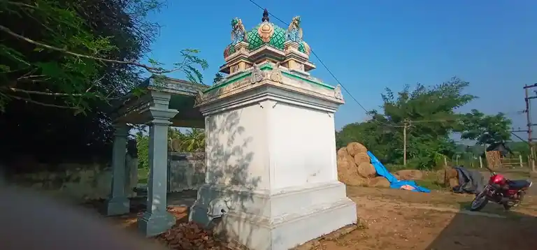 Arulmigu Gopalakrishna Swami & Anchaneyar Temple, Andakudi - 609503