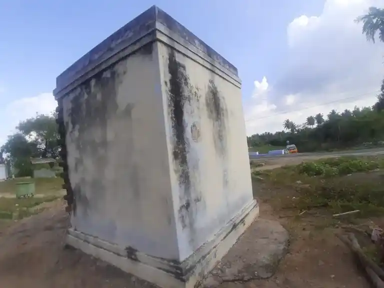 Arulmigu Gopalaperumal Temple, Kulavilakku - 638115 Temple