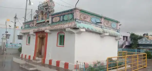 Arulmigu Gopalswamy Temple, Gobanapalli - 635110 அருள்மிகு கோபாலசாமி திருக்கோயில், Gobanapalli - 635110, Krishnagiri - Ancient Temple Architecture and History Image 4