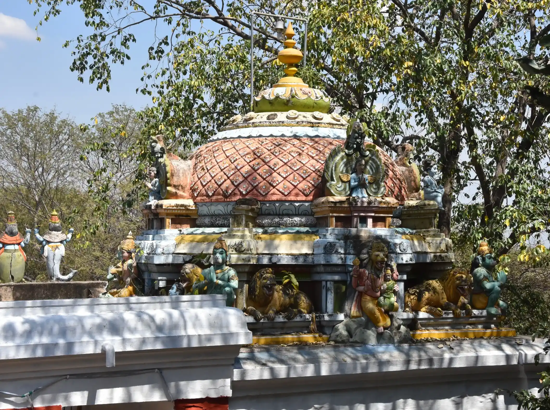 Arulmigu Gopinathaswami Temple, Reddiyarchathiram - 624622 அருள்மிகு கோபிநாதசுவாமி திருக்கோயில், ரெட்டியார்ச்சத்திரம் ம, ரெட்டியார்ச்சத்திரம் மலைஅடிவாரம் - 624622, Dindigul - Ancient Temple Architecture and History Image 3