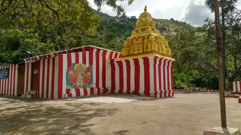 Arulmigu Govindarajaperumal Temple, Namamalai, Namamalai - 636014 Arulmigu Govindarajaperumal Temple, அம்மாபேட்டை - 636014, Salem - Ancient Temple Architecture and History Image 5