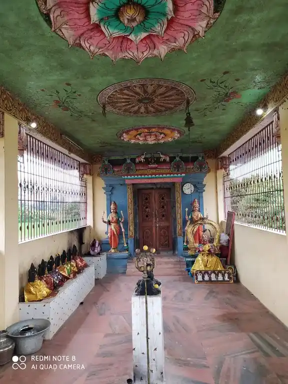 Arulmigu Gramadevai Pidariamman Temple, Mamandur - 602001 அருள்மிகு கிராமதேவதை பிடாரியம்மன் திருக்கோயில், மாமண்டூர் - 602001, Tiruvallur - Ancient Temple Architecture and History Image 3