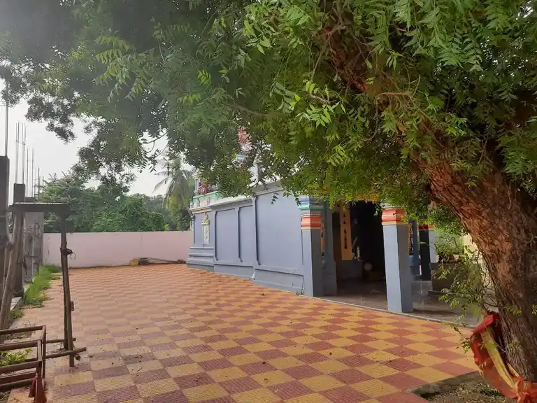 Arulmigu Gramadevathai Ellaiamman Temple, End Of The Village, Vazuthampedu - 601201