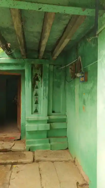 Arulmigu Gramadevathai Kummathamman Temple, Velagapuram - 602001 அருள்மிகு கிராமதேவதை கொம்மாத்தம்மன் திருக்கோயில், வெளகபுரம், வேலகாபுரம் - 602001, Tiruvallur - Ancient Temple Architecture and History Image 4