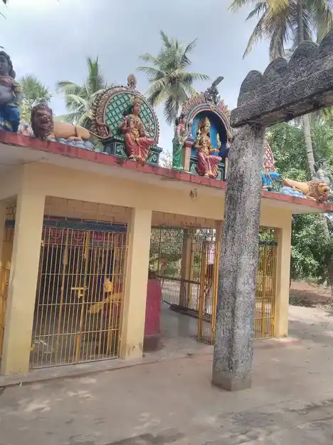 Arulmigu Gramadevathai Ponniamman Temple, Alankuppam - 635814 அருள்மிகு பொன்னியம்மன் திருக்கோயில், ஆலங்குப்பம் - 635814, Thirupathur - Ancient Temple Architecture and History Image 3