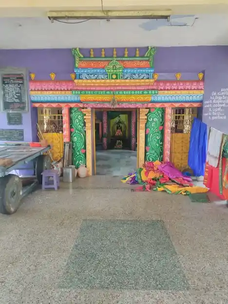 Arulmigu Gramadevathai Ponniamman Temple, Alankuppam - 635814 அருள்மிகு பொன்னியம்மன் திருக்கோயில், ஆலங்குப்பம் - 635814, Thirupathur - Ancient Temple Architecture and History Image 4