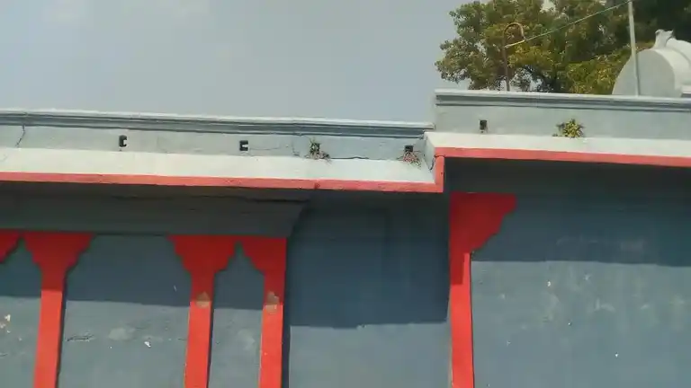 Arulmigu Gramadevathi Ellaiamman Temple, Panchayath Office, Kalambakkam - 631207 அருள்மிகு கிராமதேவதை எல்லையம்மன் திருக்கோயில், Panchayath Office, களாம்பாக்கம் - 631207, Tiruvallur - Ancient Temple Architecture and History Image 2