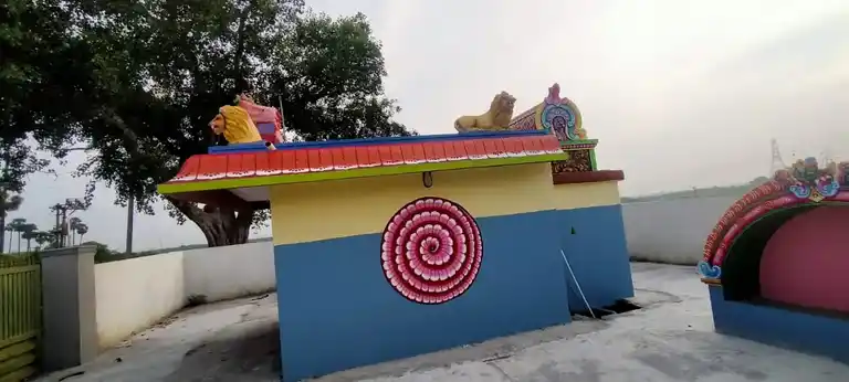 Arulmigu Gramadevi Mathamman Temple, Chendrayanpalayam - 602001 அருள்மிகு கிராமதேவி மாத்தம்மன் திருக்கோயில், சென்ராயன்பாளையம் - 602001, Tiruvallur - Ancient Temple Architecture and History Image 3