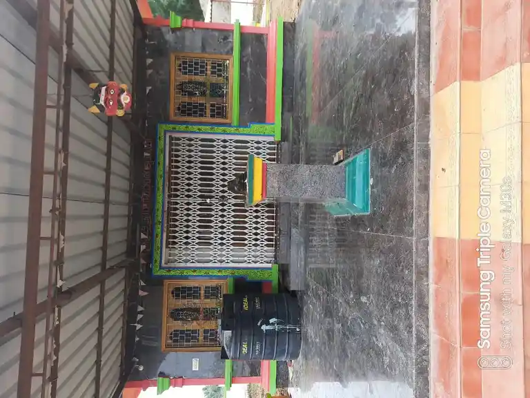 Arulmigu Gundukuruki Petrayaswamy Temple, Gundukuruki - 635117 அருள்மிகு குண்டு குறிக்கி பேட்ராயசாமி திருக்கோயில், Gundukuruki - 635117, Krishnagiri - Ancient Temple Architecture and History Image 5