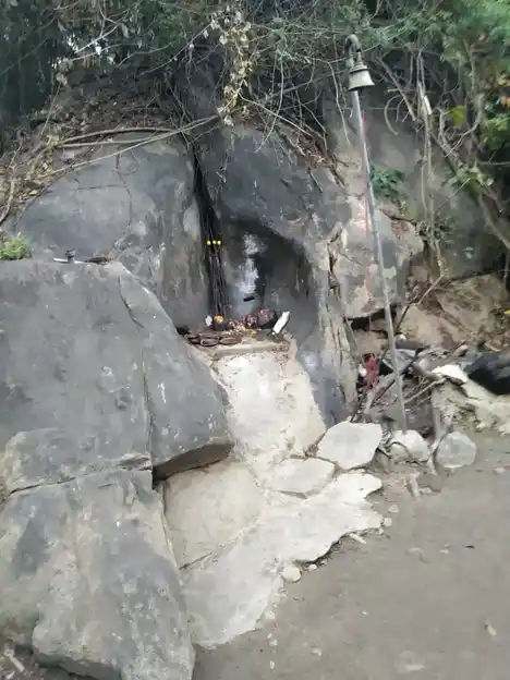 Arulmigu Gundumuniappasamy Temple, Ayyampalayam - 642005 அருள்மிகு குண்டுமுனியப்பசாமி திருக்கோயில், Ayyampalayam - 642005, Coimbatore - Ancient Temple Architecture and History Image 2