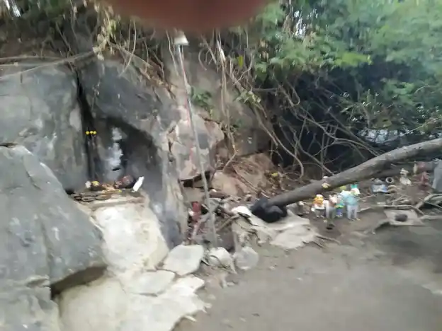 Arulmigu Gundumuniappasamy Temple, Ayyampalayam - 642005 அருள்மிகு குண்டுமுனியப்பசாமி திருக்கோயில், Ayyampalayam - 642005, Coimbatore - Ancient Temple Architecture and History Image 3