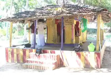 Arulmigu Gunthukal Muniyasamy Temple, Pamban, - 623521 Arulmigu Gunthukal Muniyasamy Temple, Pamban, - 623521, Ramanathapuram - Ancient Temple Architecture and History Image 4