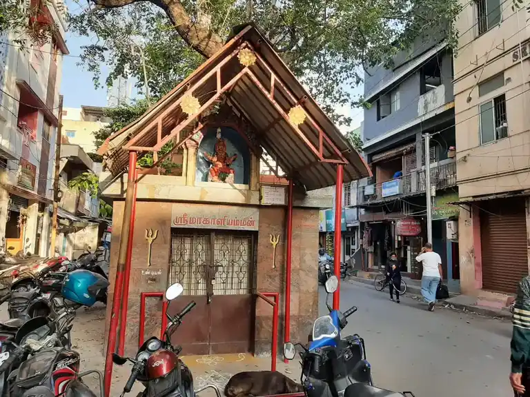 Arulmigu Gurubadesa Kuppedu Vinayagar Temple, Town Hall, Coimbatore - 641001 அருள்மிகு குருபதாசேகவுடர் கூப்பிடு விநாயகர் திருக்கோயில், டவுன் ஹால், கோவை - 641001, Coimbatore - Ancient Temple Architecture and History Image 13