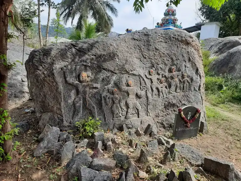 Arulmigu Gurunaayadeva Dayam Temple, Thalihalli - 635112 அருள்மிகு குருநாய தேவதாயம் திருக்கோயில், தளிஹள்ளி - 635112, Krishnagiri - Ancient Temple Architecture and History Image 2