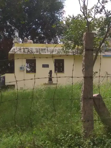 Arulmigu Gurunatha Samy Temple, Erampatti - 625501 அருள்மிகு குருநாதசாமி திருக்கோயில், Erampatti, Erampatti - 625501, Madurai - Ancient Temple Architecture and History Image 3