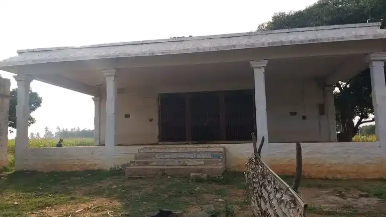 Arulmigu Gurunathar Temple, Poruppumettupatti - 625529