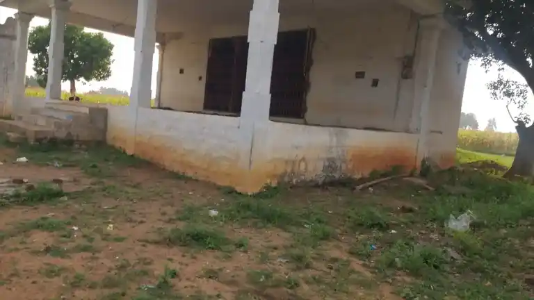 Arulmigu Gurunathar Temple, Poruppumettupatti - 625529 அருள்மிகு குருநாதர் திருக்கோயில், Poruppumettupatti - 625529, Madurai - Ancient Temple Architecture and History Image 2