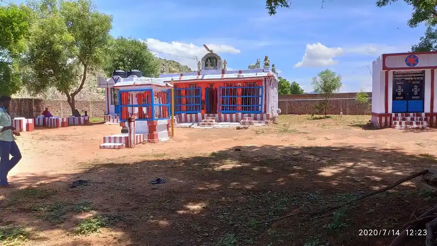 Arulmigu Gurunathartemple, Karukkattanpatti - 625532