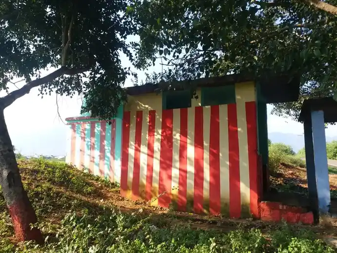 Arulmigu Hanumantharapperumal Temple, Thamaraikulam - 625605 Arulmigu Hanumantharapperumal Temple, Thamaraikulam - 625605, Theni - Ancient Temple Architecture and History Image 4