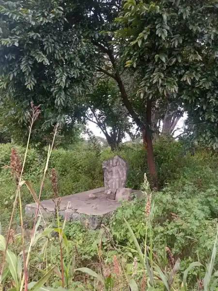 Arulmigu Hanumantharaya Swamy Temple, Near Pennagaram Eb Office, Kadamadai - 636810 அருள்மிகு அனுமந்தராயசாமி திருக்கோயில், Near Pennagaram Eb Office, Kadamadai - 636810, Dharmapuri - Ancient Temple Architecture and History Image 5