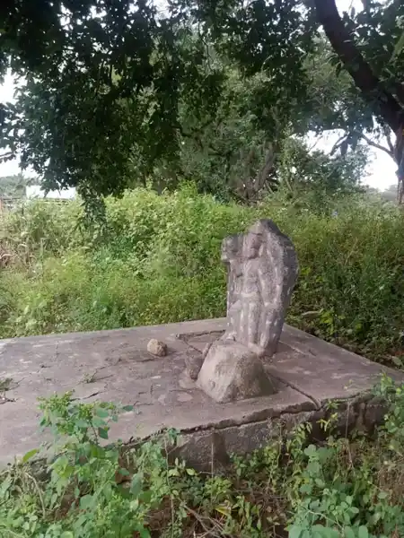 Arulmigu Hanumantharaya Swamy Temple, Near Pennagaram Eb Office, Kadamadai - 636810 அருள்மிகு அனுமந்தராயசாமி திருக்கோயில், Near Pennagaram Eb Office, Kadamadai - 636810, Dharmapuri - Ancient Temple Architecture and History Image 6