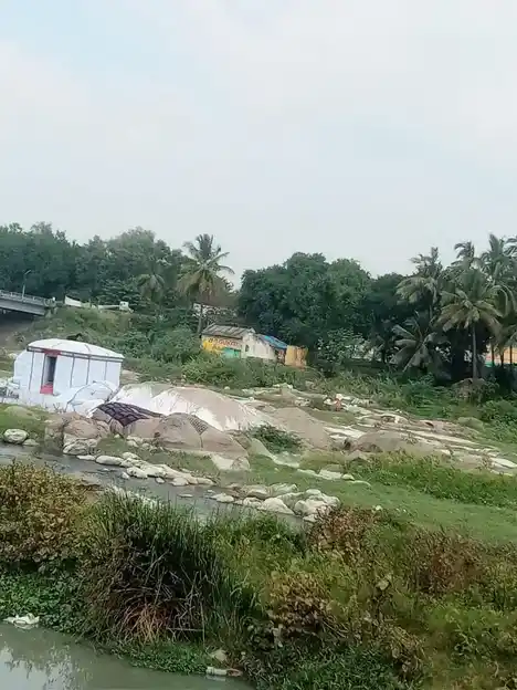 Arulmigu Hanumantharayaswamy Temple, Thenpannai Attrangarai, Kaveripatnam - 635112 அருள்மிகு அனுமந்தராயசுவாமி திருக்கோயில், தென்பெண்ணை ஆற்றங்கரையோரம், காவேரிப்பட்டிணம் - 635112, Krishnagiri - Ancient Temple Architecture and History Image 2